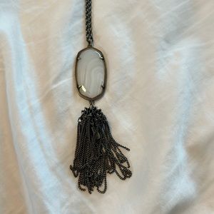 Kendra Scott necklace